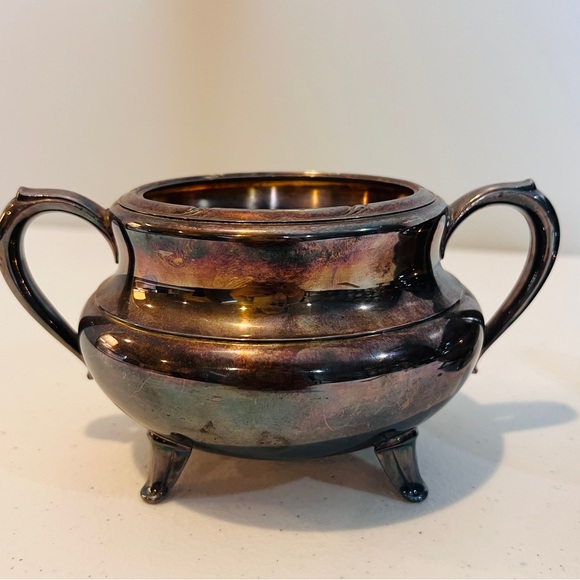 Vintage 1881 Rogers Croydon Silverplate Holloware Sugar Bowl and Creamer Set - Picture 3 of 11